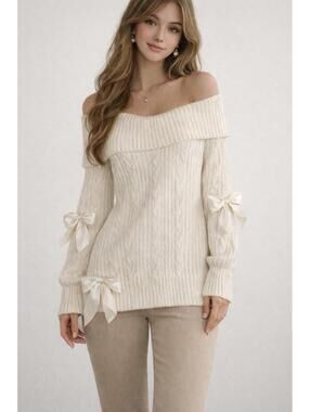 NWT C Wonder by Christian Siriano Ivory Cable Knit SweaterBow Size Medium